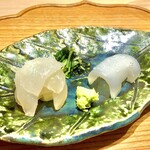 炎水 - 虎魚と墨烏賊のお造り　塩で甘みが浮きでてきました。
