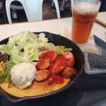 Roji Zu Kafe - カリーソーセージパンケーキ