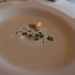 ホワイトアスパラガスの冷製スープ