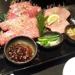 焼肉陽山道 - 上物盛り合わせ