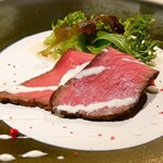 神戸牛 個室 ステーキ 吉祥 - ローストビーフサラダはシェリービネガードレッシングと西洋わさびでいただきます