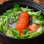 Sousaku Izakaya Hanamizuki - 鮭といくらの土鍋ご飯1