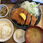 とんかつ割烹 やすいみ～と - 