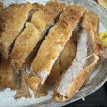 お食事処 すすき - ポークカツはコロナ薄めですが、食べやすいです。
