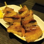 豚小家 - 2013.8 あぶらタレ（1串100円）