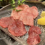 Yakiniku Hakushu Kassai - 