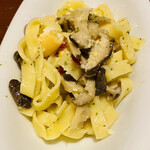 海老料理専門 プラウン＆ロブスターバー えびっとる - 