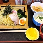 Gohandokoro Yuzurihara - ざる盛りラーメン（キャンペーンで500円）