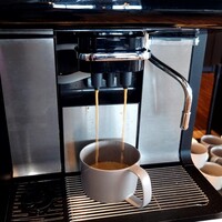 Good View Dining - コーヒー抽出中