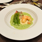 帝国ホテル - スズキのポワレと海老ソテー