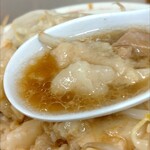 ラーメン二郎 - アブラと豚の欠片もいい