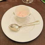 帝国ホテル - ロゼシャンパンのグラニテ