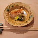 登喜和鮨 - ◆「お任せ握りと料理」◆甘鯛(炙り鱗を散りばめて)