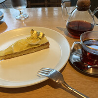 TOOTH TOOTH GARDEN RESTAURANT - 