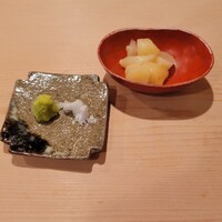 登喜和鮨 新発田本店 - ◇長野安曇野の山葵 ◇新潟県笹川流れの白いダイヤ ◇自家製のガリ で鮨の美味しさをアップします！