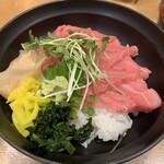 Sakanayano Maru Zushi - 中トロマグロ丼（税込2,200円）