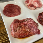 焼肉湯島 ゆう焼けこやけ - 