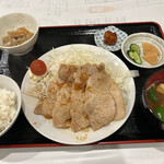 定食屋 おおた - 料理写真: