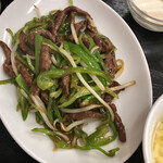 中華料理 唐韻 - 肉絲の食べ応えが素晴らしい、モヤシ入り