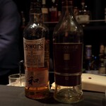 DEN - デュワーズ ジャパニーズスムース８年とグレンモーレンジ 12年 バーボン&シェリーカスク フィニッシュ