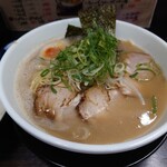 らあ麺と餃子の店 たか和 - おすすめラーメン「コク旨」大1000円＋大200円