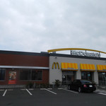 マクドナルド -  マクドナルド 235静内店
