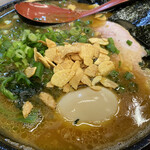 豚骨醤油ラーメン 王道家 - 