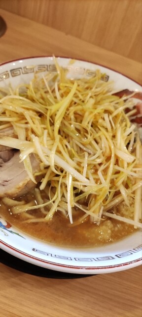 ねぎましまし 豚山小田原店に久し振りに来ました ミニラーメン全マシマシに白髪ネギ