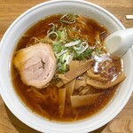 游亀亭 - 正油ラーメン 大盛