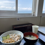 正立食堂 - ウニ、ホタテ、鮑の３色丼 3300円