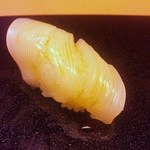鮨 田可尾 - 槍烏賊　良い熟成具合で、旨みを引き出す、包丁の入れ方も最高です（承認済み）