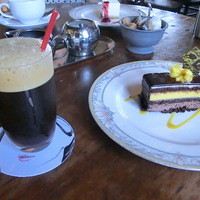 レストラン ラ・マーレ - アイスコーヒーとケーキ（名前忘れた）