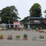 Tsuri-Hausu Kafe Nikoriko - 