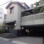 きらく - ２階がお店です。