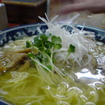 軍鶏ラーメン美幸 - 塩ラーメン７００円