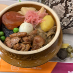 Toge no Kamameshi Honpo Ogino-ya Karuizawa Eki Uriten Shinano Kamameshi Uriten - 