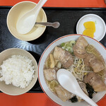 Tenshin - チャーシューメン定食