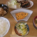 Echizenya - ご飯中　味噌汁　玉子焼き　切り干し大根　イワシのムニエル？