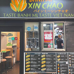 BANH MI XIN CHAO - 店頭