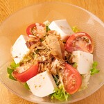 Tofu sesame dressing salad