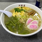 伊勢屋 - 王様の塩ワンタン麺720円