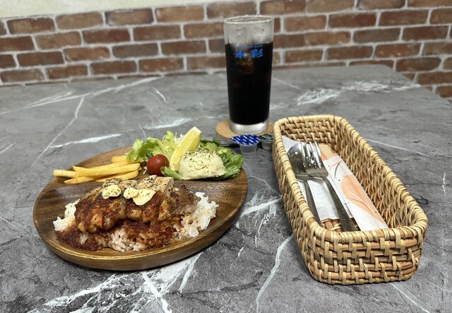 Nomu Kui Dokoro Santa