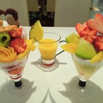 タカノフルーツパーラー - 母の日パフェ　フルーツミックスジュース　タカノセレクションパフェ