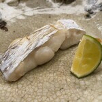 日本橋蛎殻町 すぎた - 太刀魚の塩焼き 酢橘