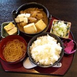 Yakitori Tsukinousagi - もつ煮定食