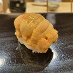 日本橋蛎殻町 すぎた - 馬糞雲丹握り