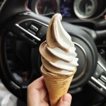 羊ヶ丘ドリーム 赤井川 山中牧場ソフトクリーム - 