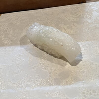 豊鮨 - アオリイカ。この時期のネットリしたコクのある味わい。