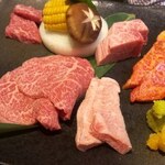 炭火焼肉 まる - 