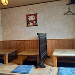 Izakaya Kokoro - 店内　テーブル席(掘りごたつ式)
